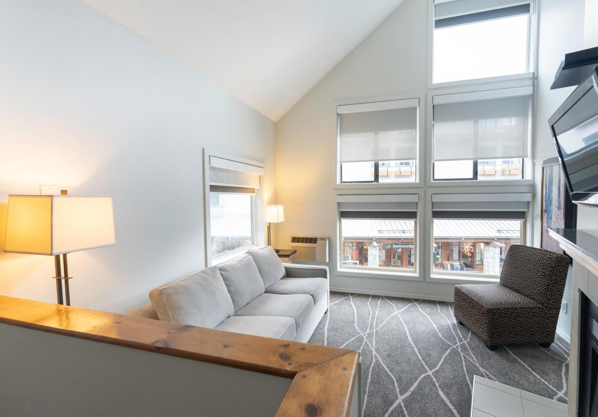 Executive Inn Whistler Eksteriør bilde