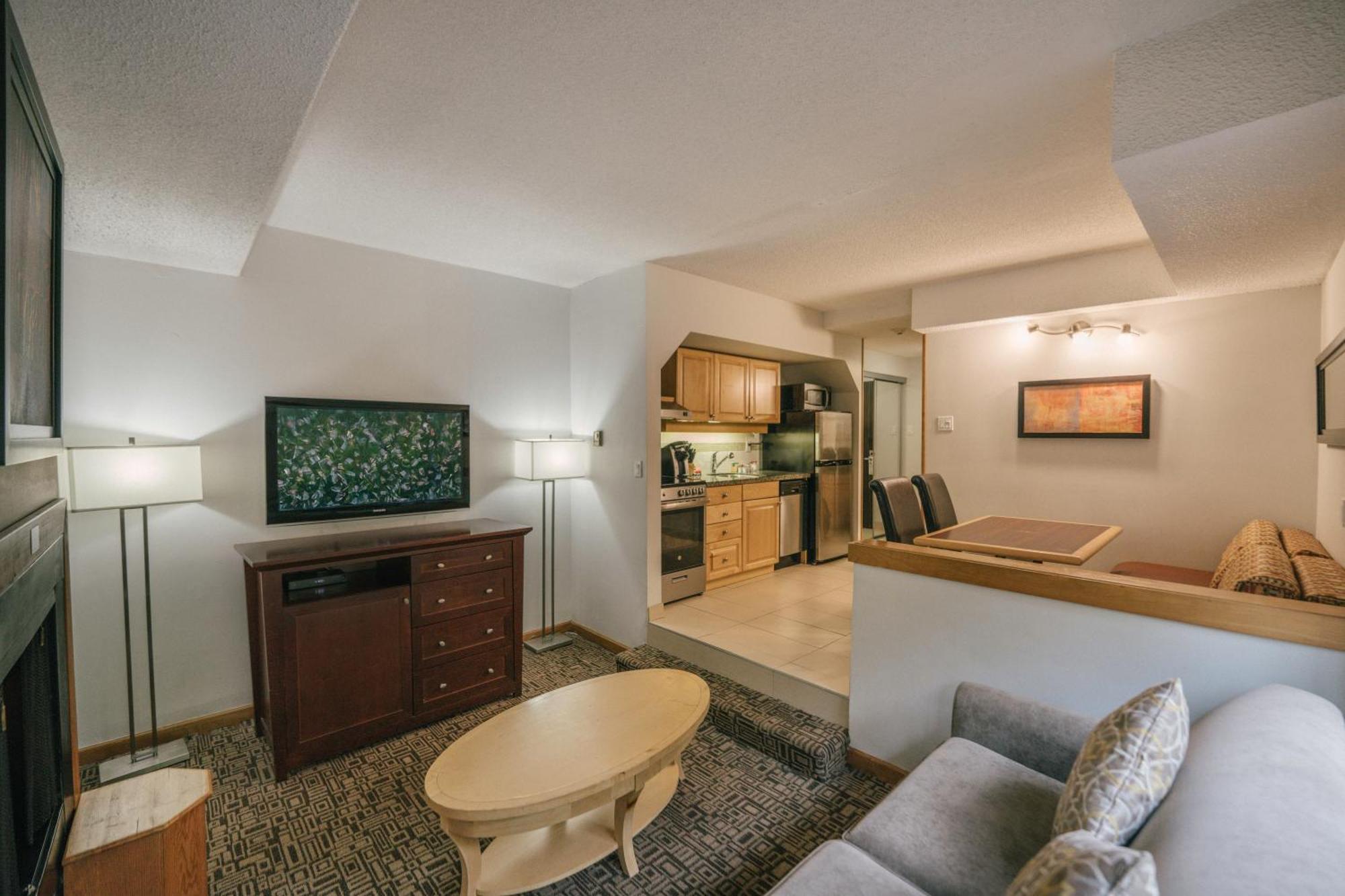 Executive Inn Whistler Eksteriør bilde