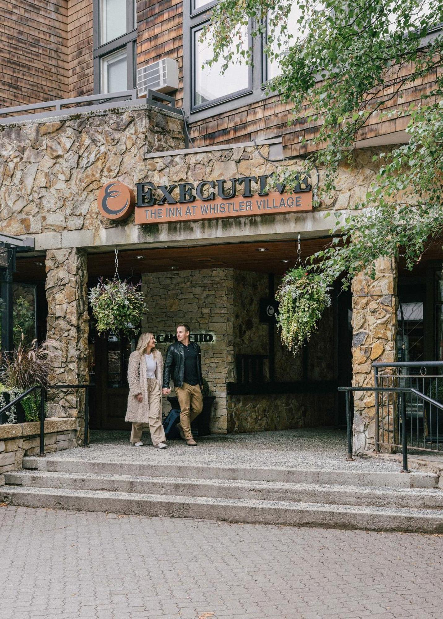 Executive Inn Whistler Eksteriør bilde