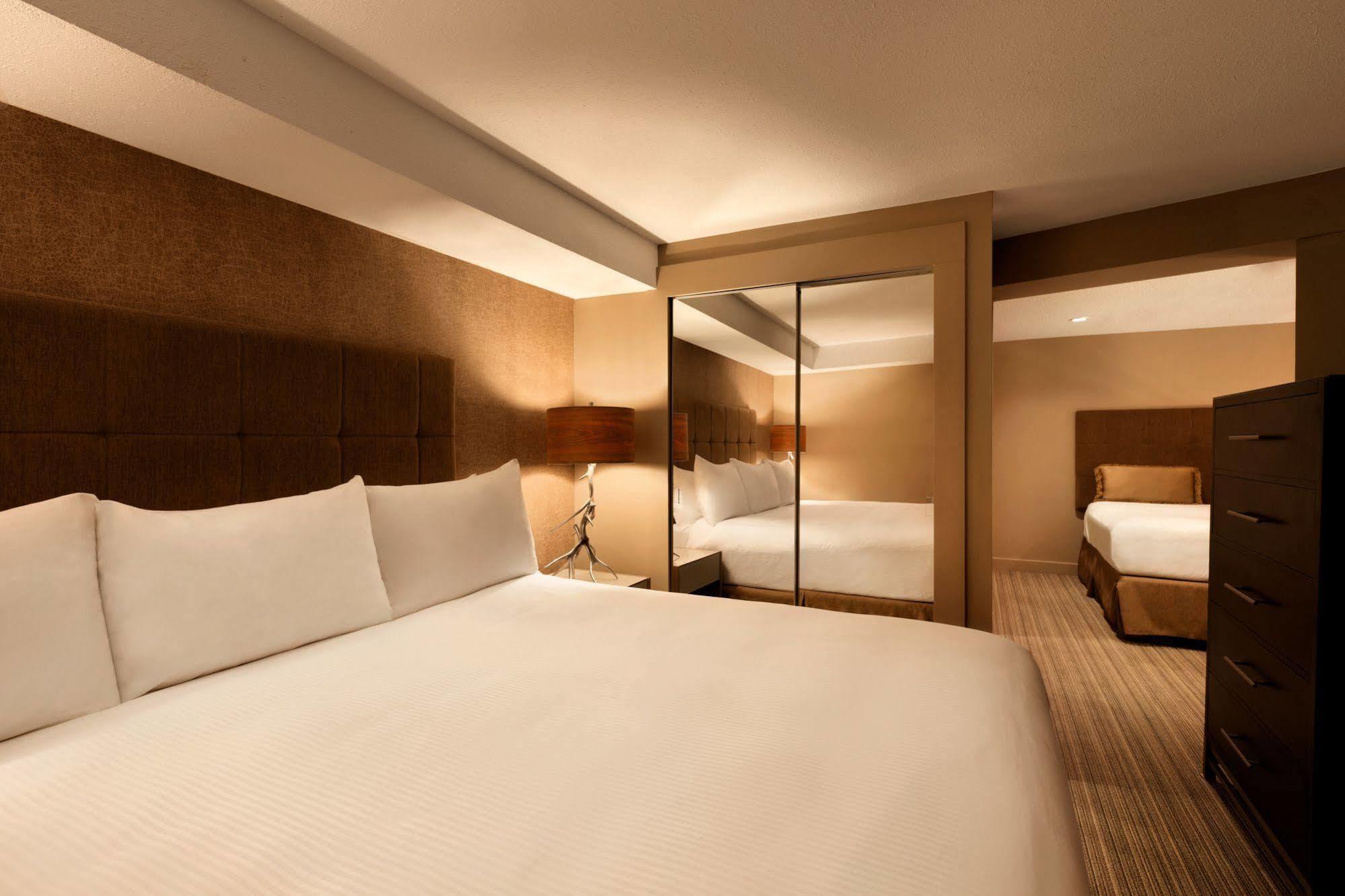 Executive Inn Whistler Eksteriør bilde